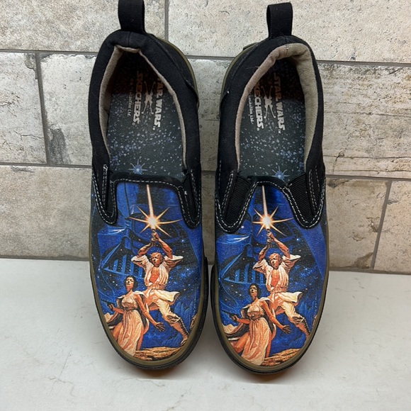 Star Wars Sketcher slip on Runners - Picture 2 of 7